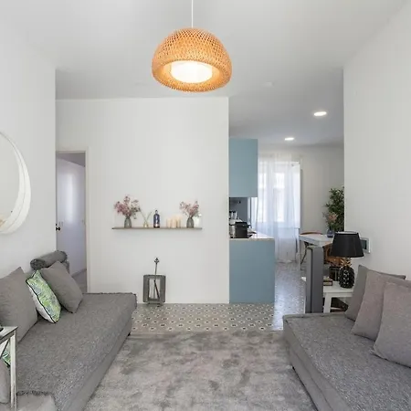 Charming And Cozy Apartment Estoril
