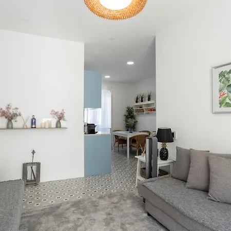 Charming And Cozy *