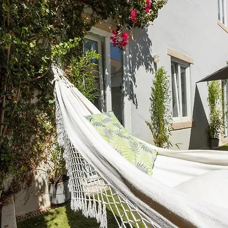 Charming And Cozy Apartment Estoril