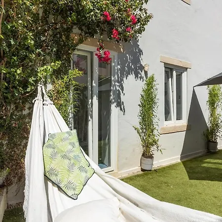 Charming And Cozy Estoril