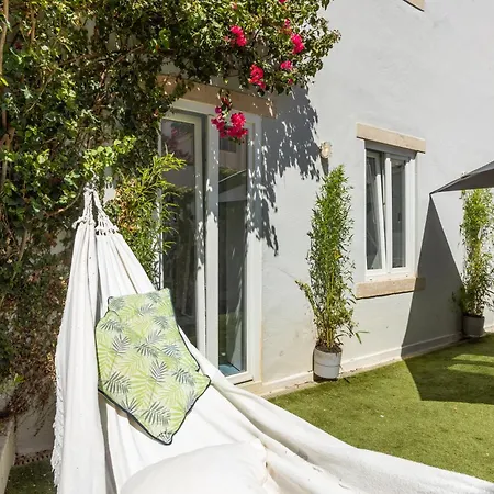Charming And Cozy Apartamento Estoril