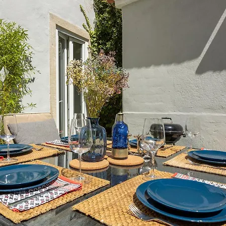 Charming And Cozy Estoril