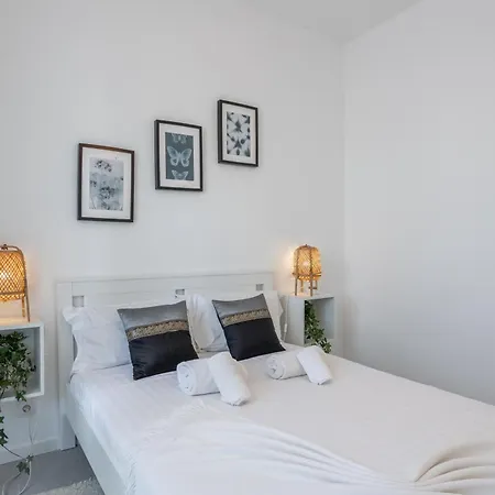 Charming And Cozy Appartement Estoril